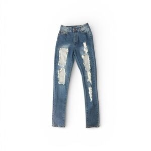 BOB Jeans Stylish Blue Distressed Women Jeans size 7/8 NWOT